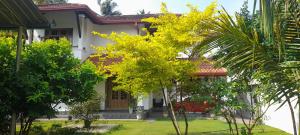 Airport A4 Travelers Villa - Free Airport Pick Up & 24HRS