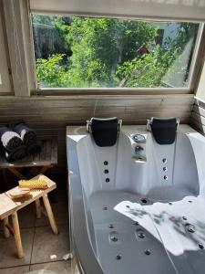 Ferienwohnung Tiroler Auszeit & Whirlpool