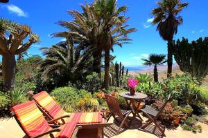 FELIZ - Sauna, beheizter Pool, Sonnenbett, Spielplatz, 2x2 m Bett