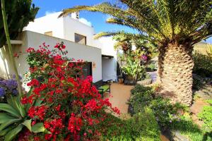 ROCO 3 - Großer Pool, Sauna, Meerblick, Entspannung für 2 Personen