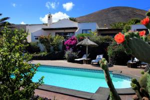 ROCO 3 - Großer Pool, Sauna, Meerblick, Entspannung für 2 Personen