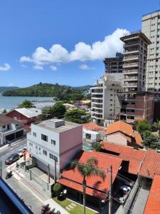 Apartamento novo frente mar