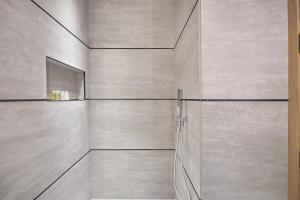 Modern Studio Elegant & Comfort