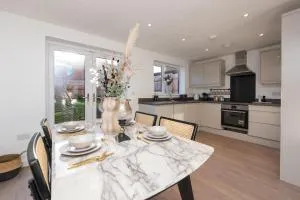 Pure Ashton by Artsy - Dundry