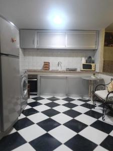 big house with swiming pool