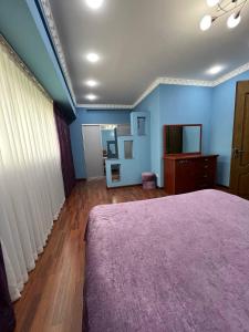 Jura Kveitcia navštíviť