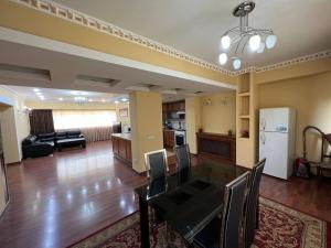 Jura Kveitcia navštíviť