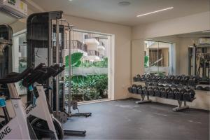 70s experience in Tulum with pool view