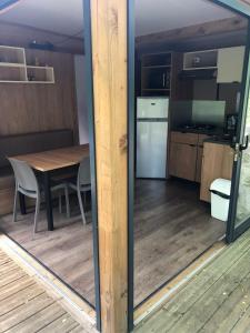 Camping Les Berges Du Doux