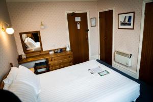 Standard Double Room room in Channel View Hotel