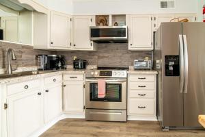 Windy Waves Top Location w Pool