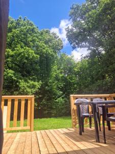 Villages vacances Joli Cottage Tiny en foret au Village Vacances : photos des chambres