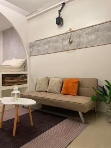 Modern Home in Pampanga with Parking - near SM Clark & Clark International Airport