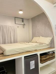 Modern Home in Pampanga with Parking - near SM Clark & Clark International Airport