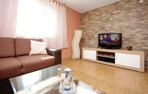 Beautiful Villa Anatea with pool in Makarska