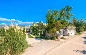 Beautiful Villa Vrljika with pool in Makarska