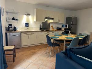 Appartements Triplex a La Roche de Glun : photos des chambres