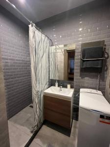 Студія в стилі лофт біля Виставкового центру