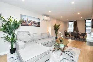 Luxury Five BR Chic Duplex in the Heart of Soho - Chinatown