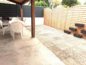 Maisons de vacances PLAIN PIED, avec mezzanine et espace exterieur 10min Puy du F : photos des chambres