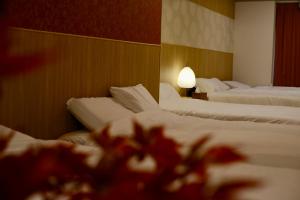 60平米で広々とした空間!本町駅から2分!心斎橋5分!大阪城20分!usj25分!10名宿泊可能