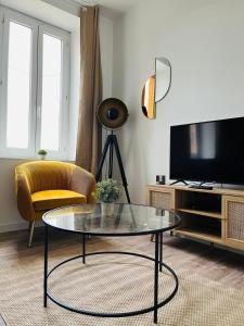 Latypique l 2 chambres l Clim