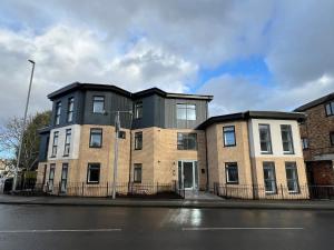 5 Town centre, entire flat, free parking king bed