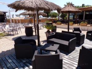 Campings BONNES VACANCES sur le CAMPING LE BOSC : photos des chambres