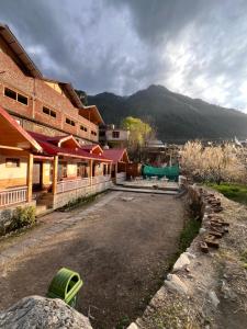 Brahma Cottages