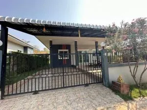 บ้านมีสุข แก่งกระจาน - 班康卡臣