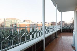 GuestHost - Milano- Lorenteggio Balcony Apartment