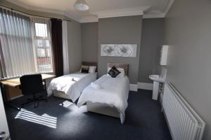 Dwell Living Central 5 BD, Sleeps 10