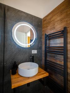 The Urban Retreat - Dominique Loft