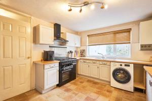 Host & Stay - Trinity Way