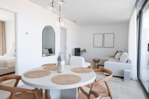 Stylish Luxury Suite with Terrace in Higueron