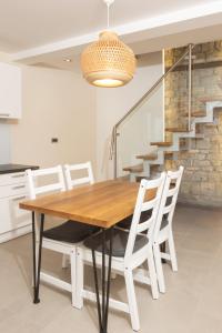 SeaHouse Apartments 