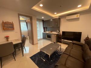 Exclusive Arcadia Condo - Amazing Pools, Gardens, Waterfalls, Gym, Sauna, Jacuzzi, Parking - SUPER HOST