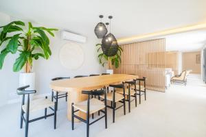 Villa Veiga - Luxury modern design with large beautiful garden