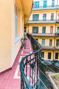 2 bedrooms and 1 living room Your modern home in Budapest