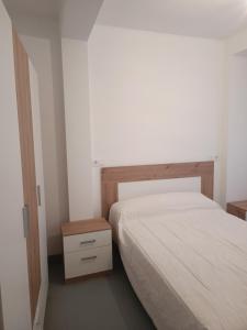 Piso en Pontedeume enfrente hotel Eumesa