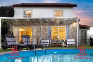 Villa Yotam 4BR Heated pool וילה יותם 4 חדרי שינה בריכה מחוממת - 4-star hotels in Eilat