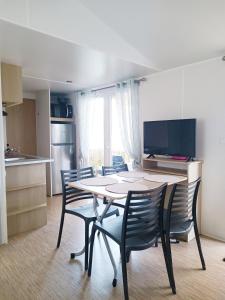 Campings Mobil-home 6 personnes valras-plage camping 4 etoiles : photos des chambres