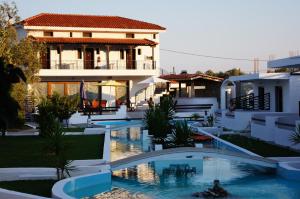 Holiday House Skiathos Greece