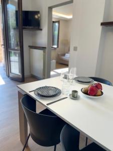 Holiday Flat in Villa San Gregorio with pool