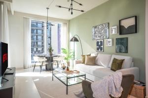 New 1BR in Creek Island with Balcony Pool and Gym