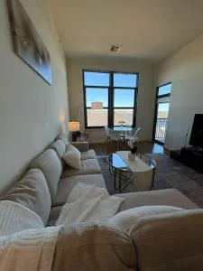 The Twilight Comforts - 萨默维尔 The Twilight Comforts - 萨默维尔