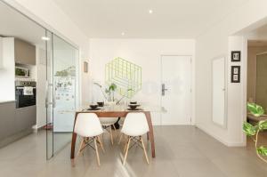 Fresh 2 bedroom apartment in Las Lomas