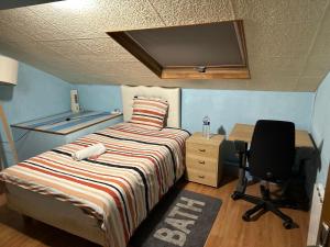 Sejours chez l'habitant 4 chambres privees dans un pavillon chaleureux : photos des chambres