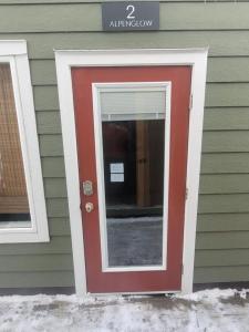 Fresh Studio Apartment in Central Rossland