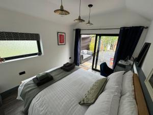 Horsforth Garden Lodge